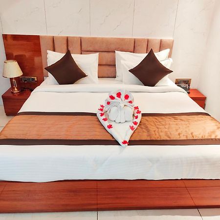 Hotel Suncity Palace Katihar ภายนอก รูปภาพ