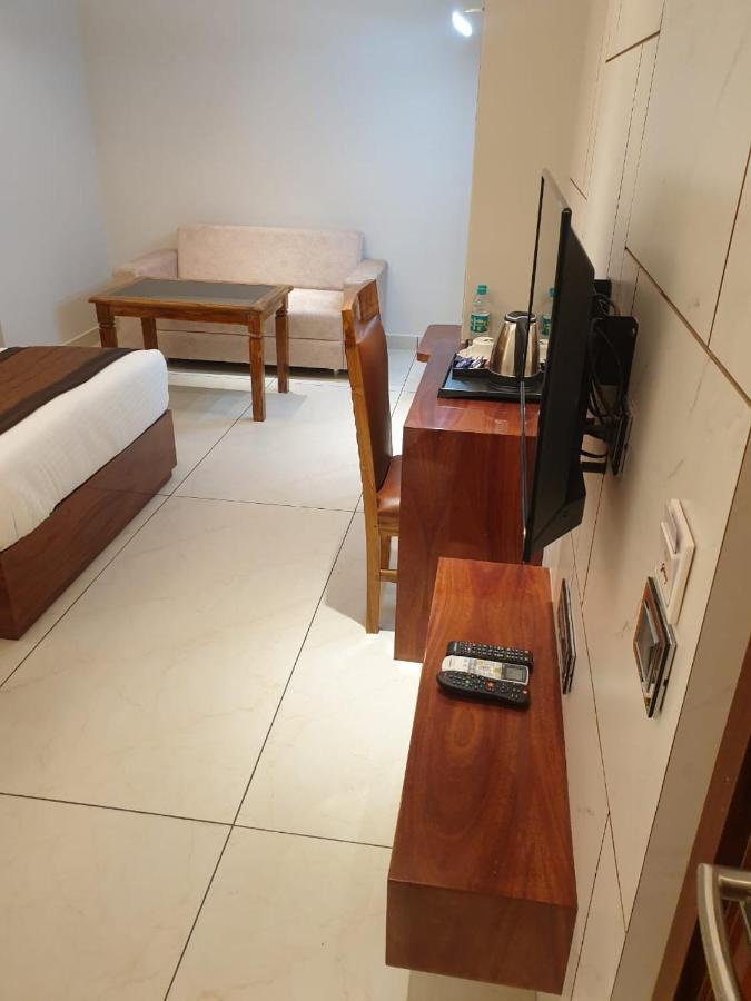 Hotel Suncity Palace Katihar ภายนอก รูปภาพ