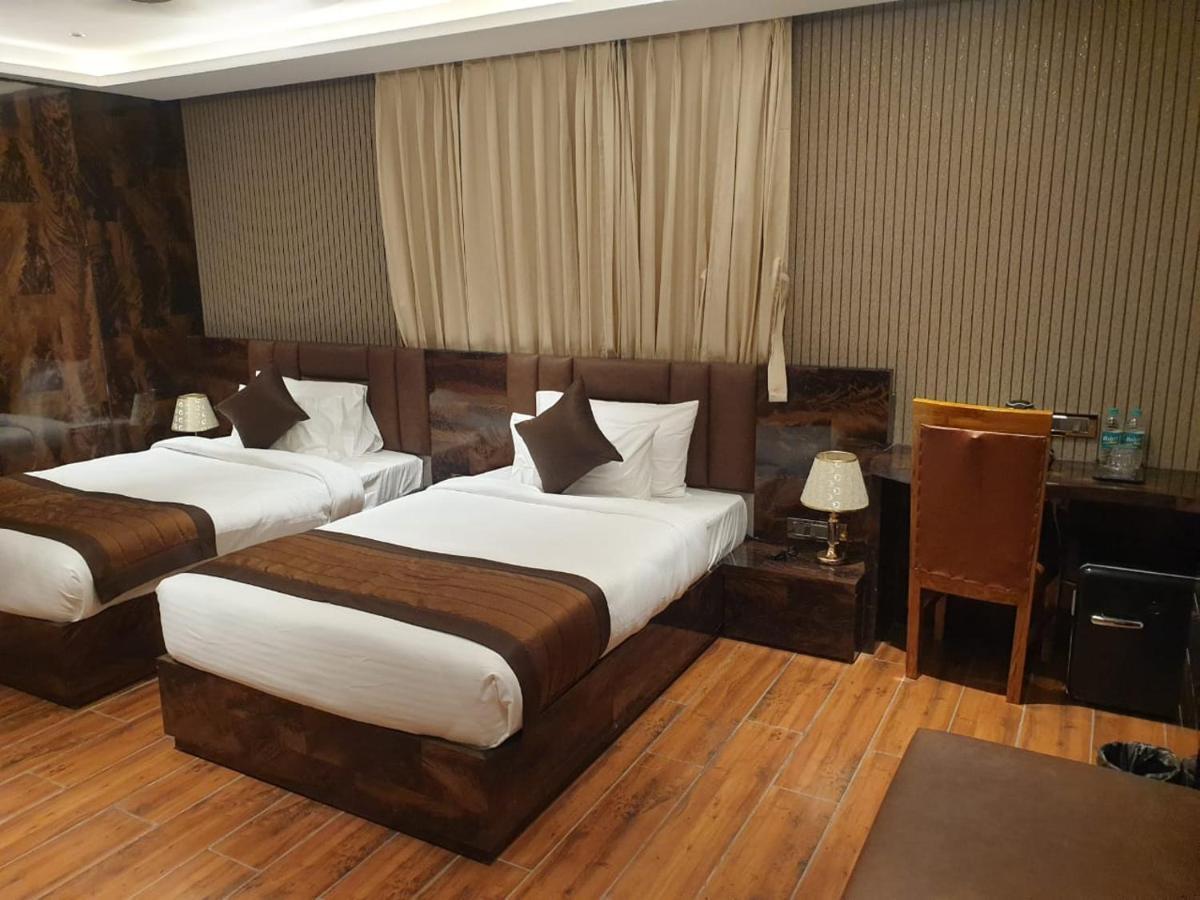 Hotel Suncity Palace Katihar ภายนอก รูปภาพ