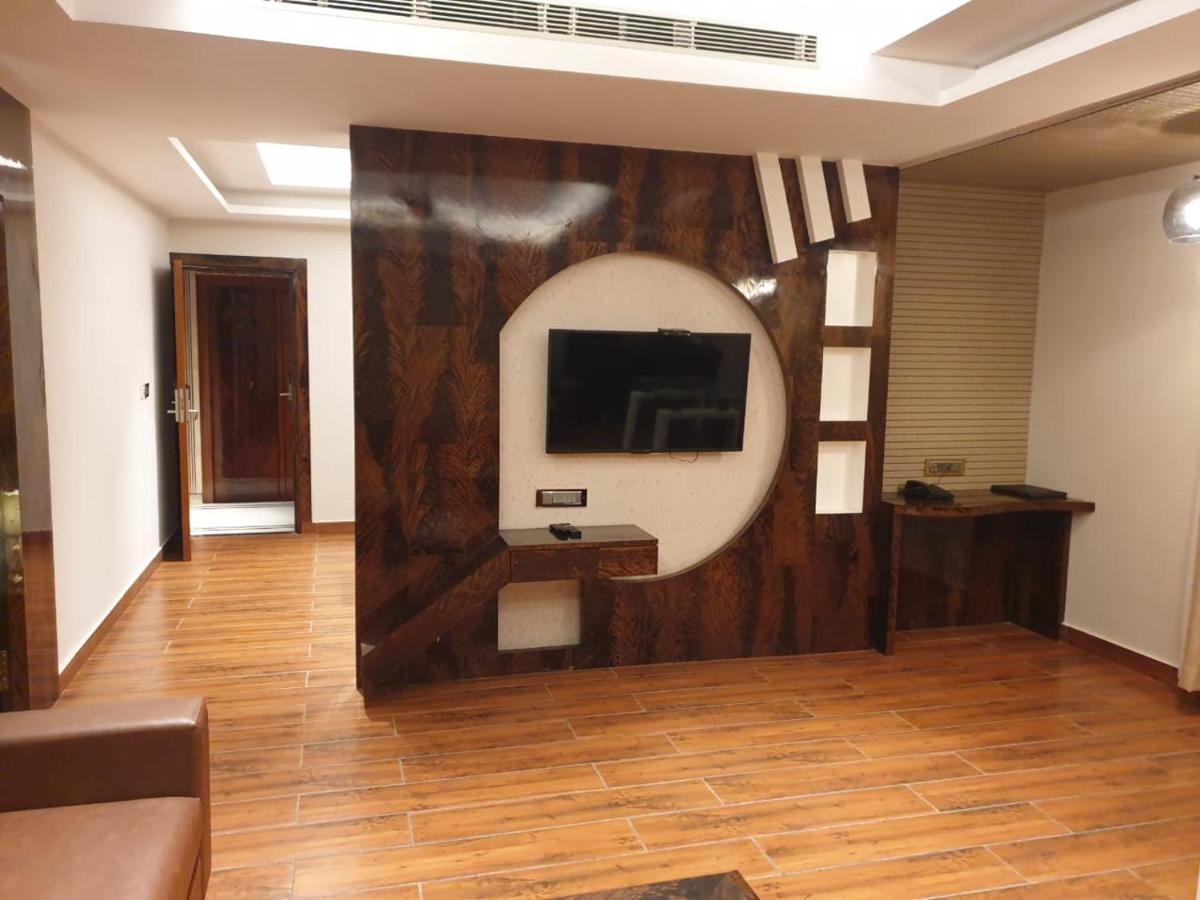 Hotel Suncity Palace Katihar ภายนอก รูปภาพ