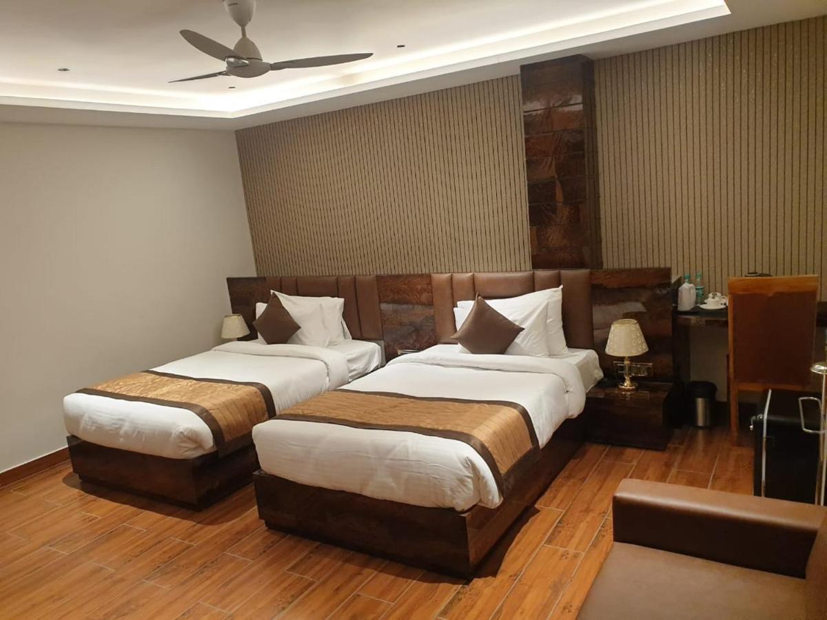Hotel Suncity Palace Katihar ภายนอก รูปภาพ