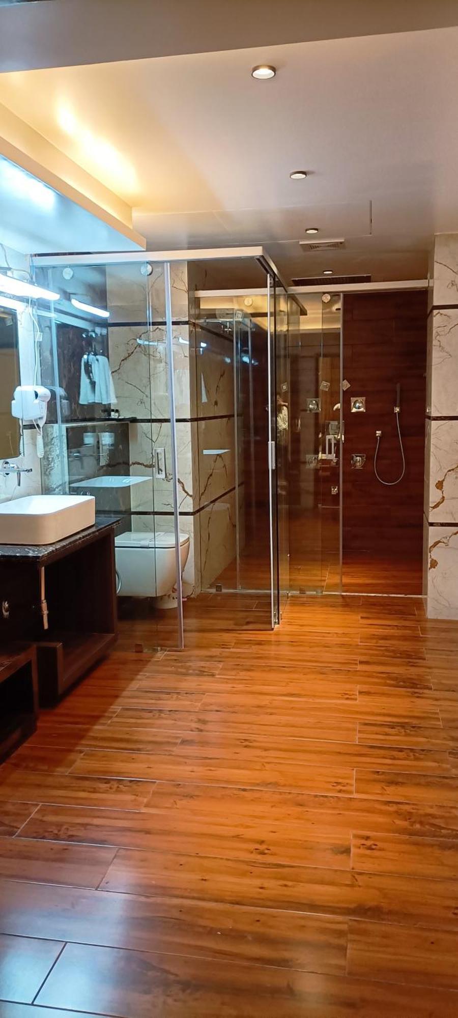 Hotel Suncity Palace Katihar ภายนอก รูปภาพ