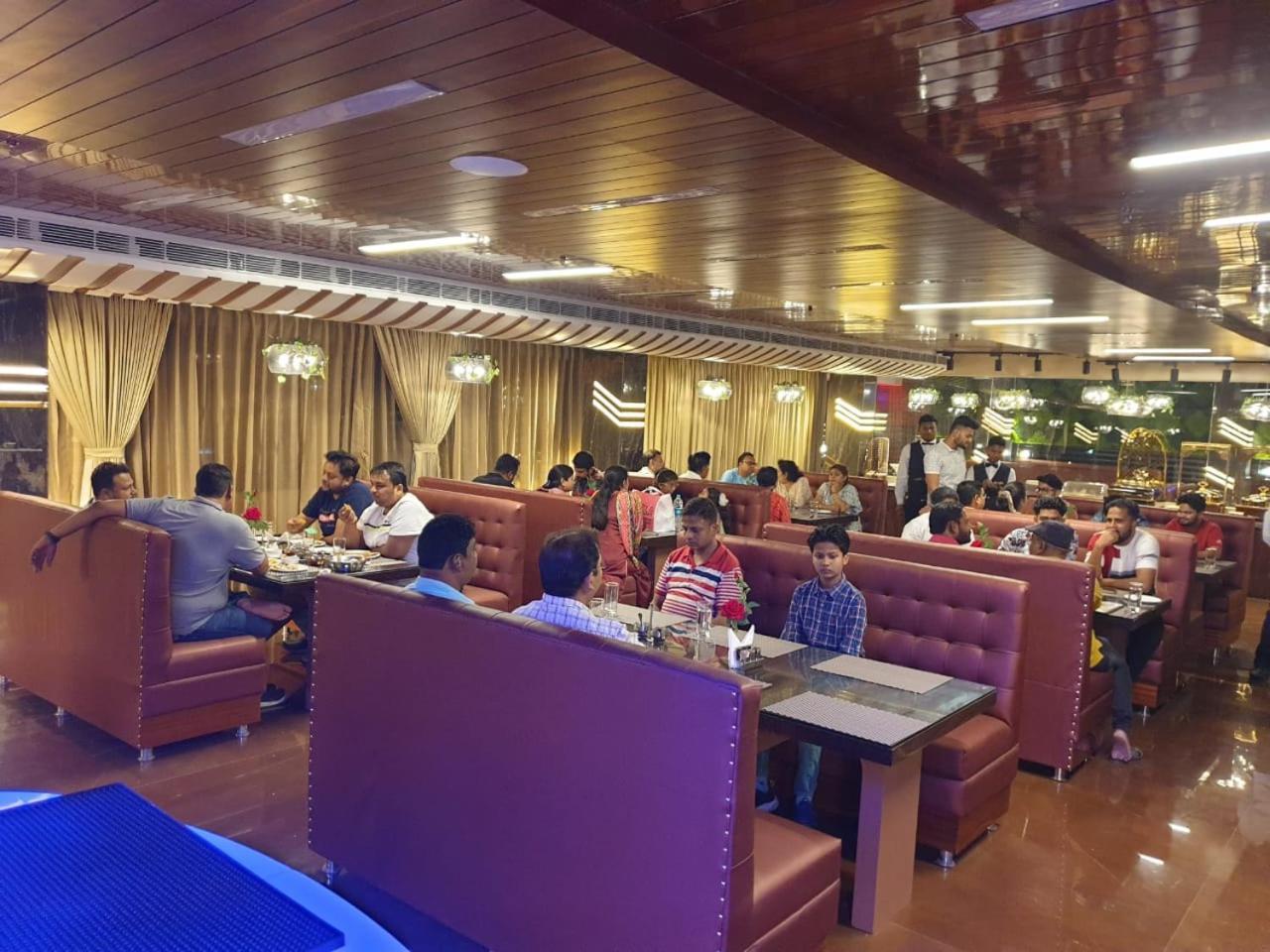 Hotel Suncity Palace Katihar ภายนอก รูปภาพ